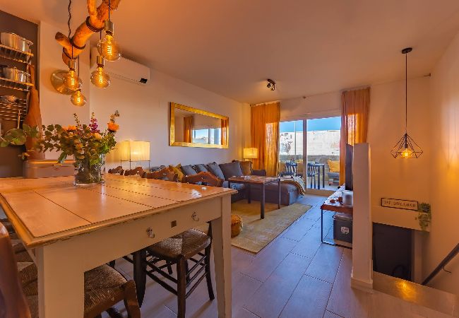 Apartamento en Tarifa - Playa cerca, terraza acogedora, piscina y fibra  Apartamento en Tarifa - Playa cerca, terraza acogedora, piscina y fibra