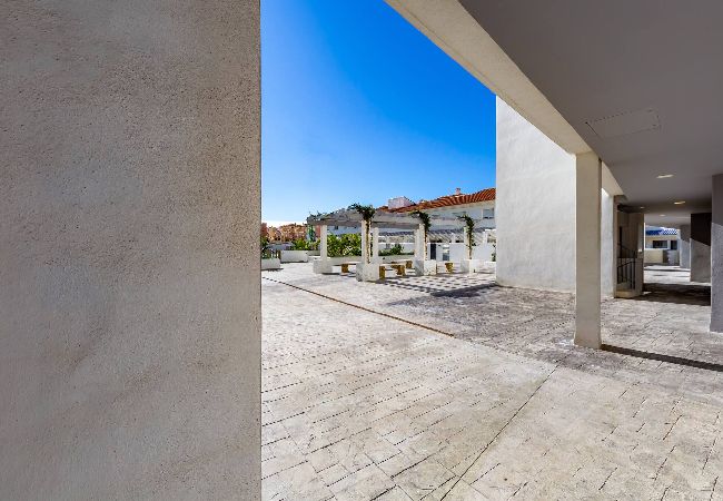 Apartamento en Tarifa - Playa cerca, terraza acogedora, piscina y fibra  Apartamento en Tarifa - Playa cerca, terraza acogedora, piscina y fibra