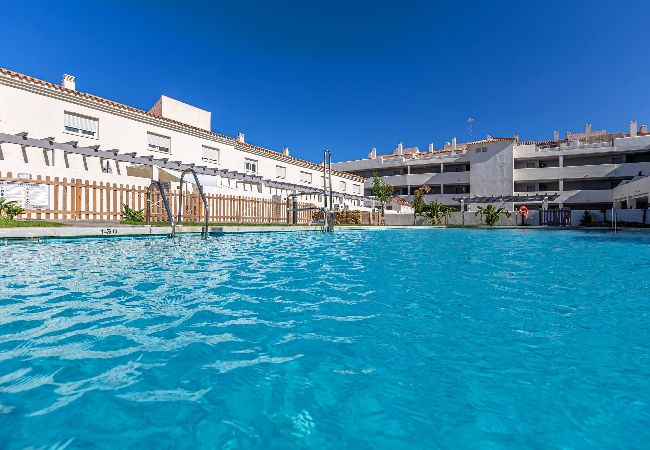 Apartamento en Tarifa - Playa cerca, terraza acogedora, piscina y fibra  Apartamento en Tarifa - Playa cerca, terraza acogedora, piscina y fibra