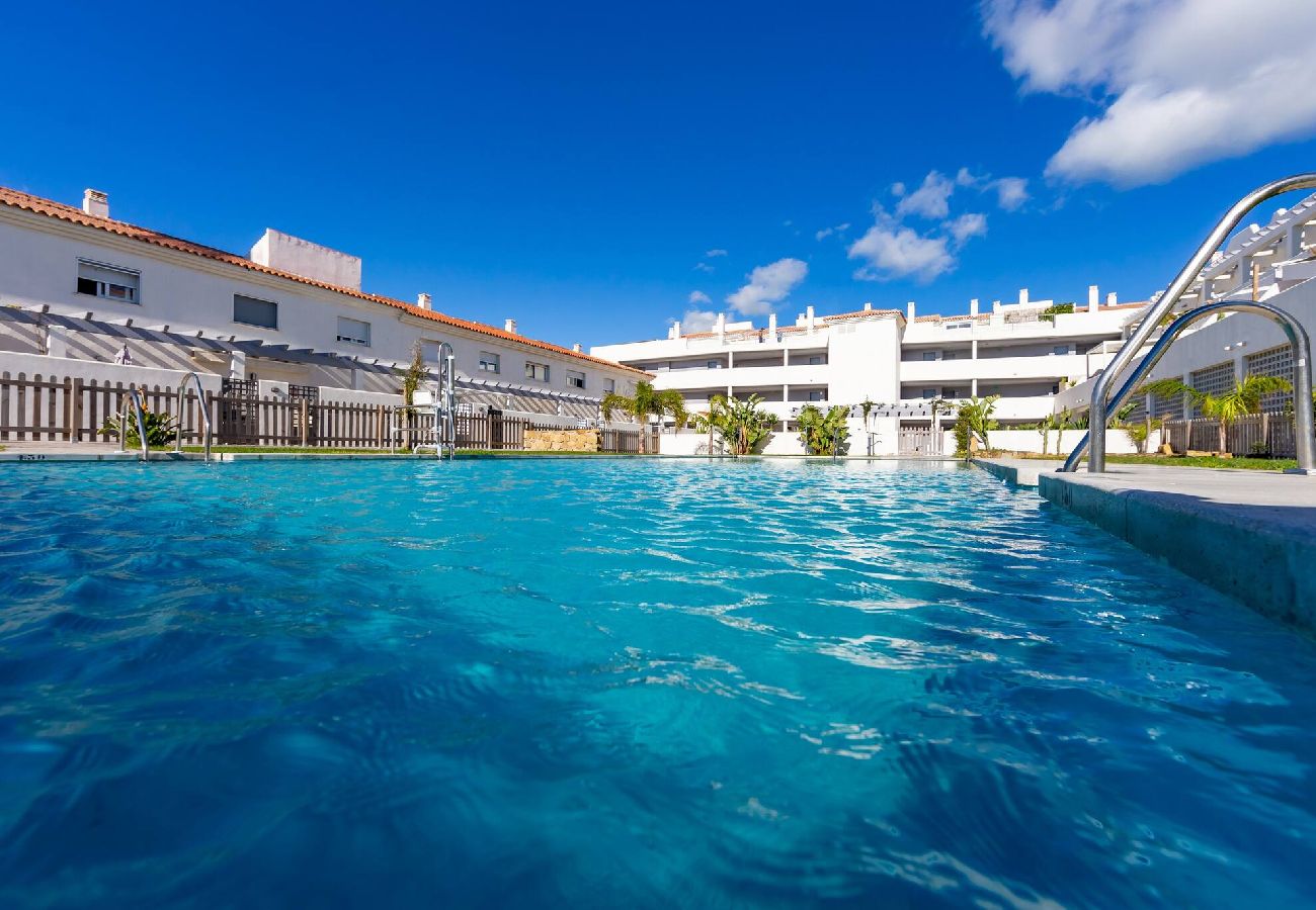 Apartamento en Tarifa - Playa cerca, terraza acogedora, piscina y fibra 