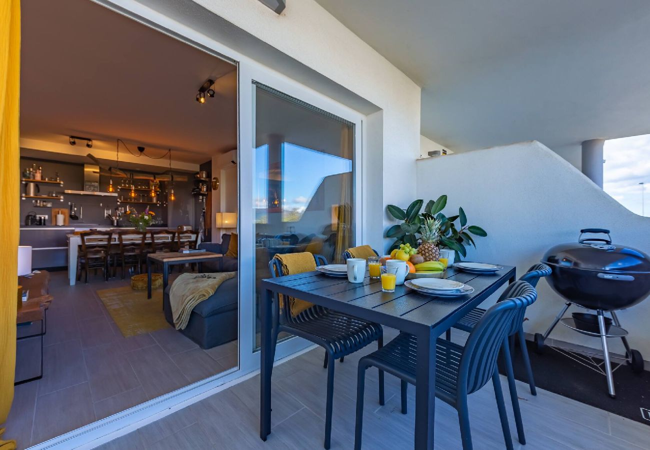 Apartamento en Tarifa - Playa cerca, terraza acogedora, piscina y fibra 