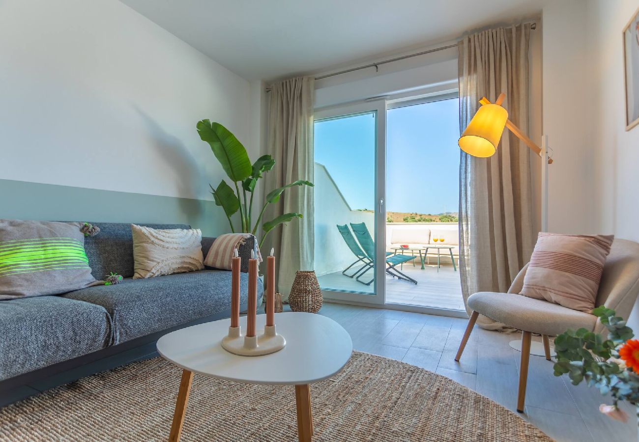 Apartamento en Tarifa - Terraza con vistas, piscina, aparcamiento & WIFI 