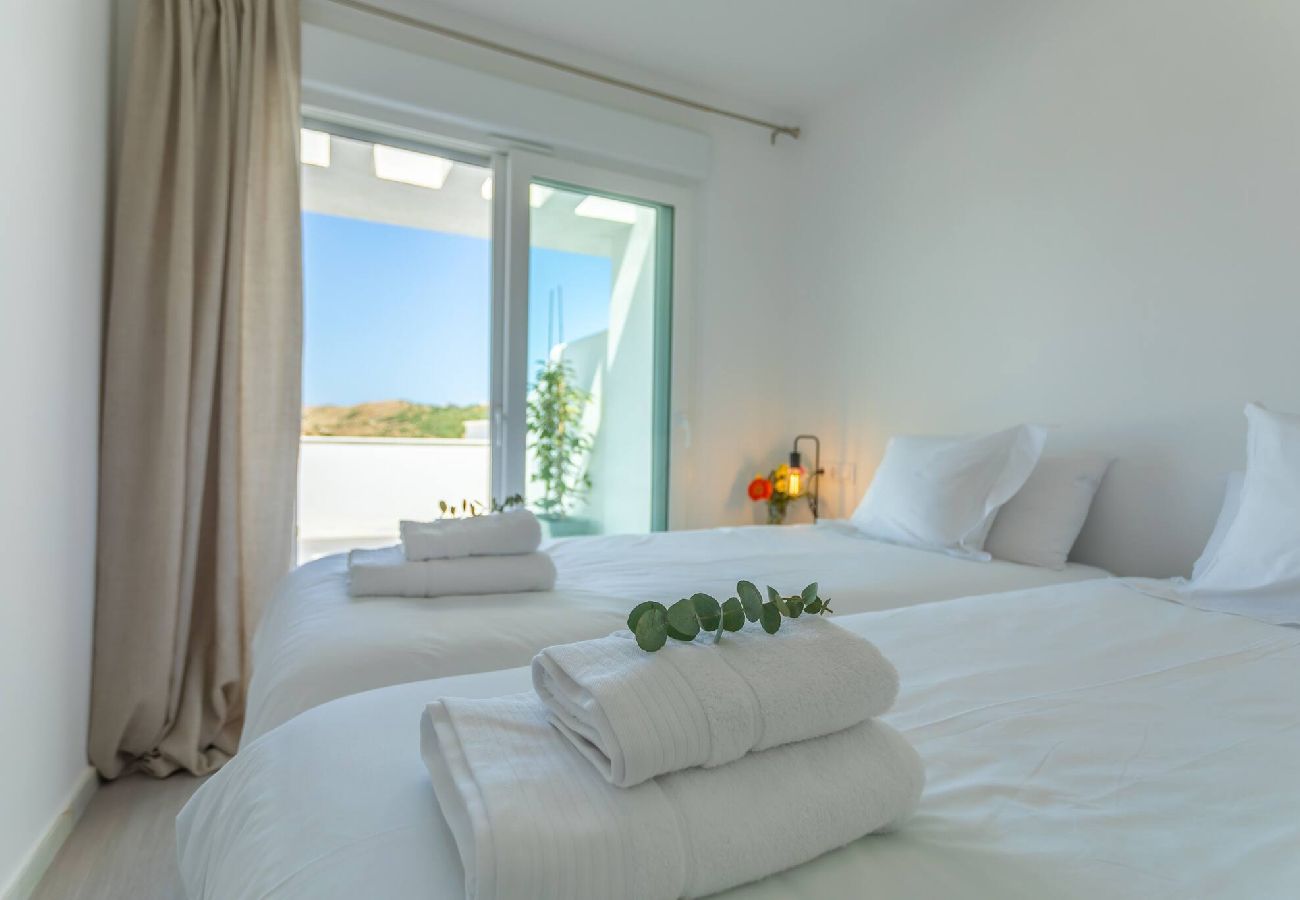 Apartamento en Tarifa - Terraza con vistas, piscina, aparcamiento & WIFI 