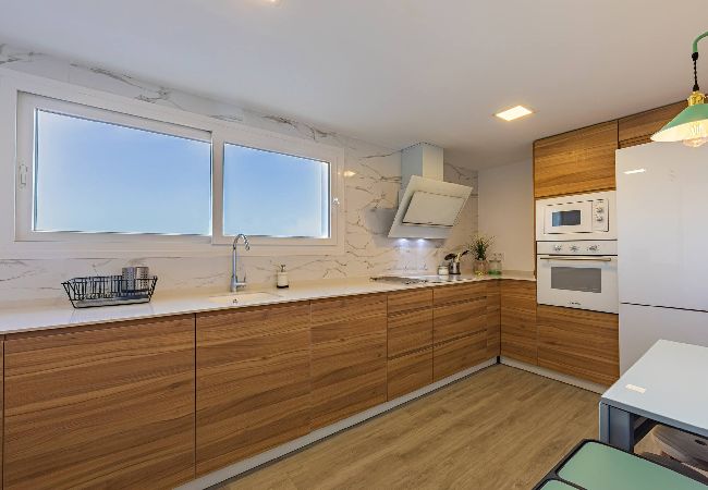 Residencial en Tarifa - Vistas a África, 3 terrazas, WIFI fibra y parking  Residencial en Tarifa - Vistas a África, 3 terrazas, WIFI fibra y parking