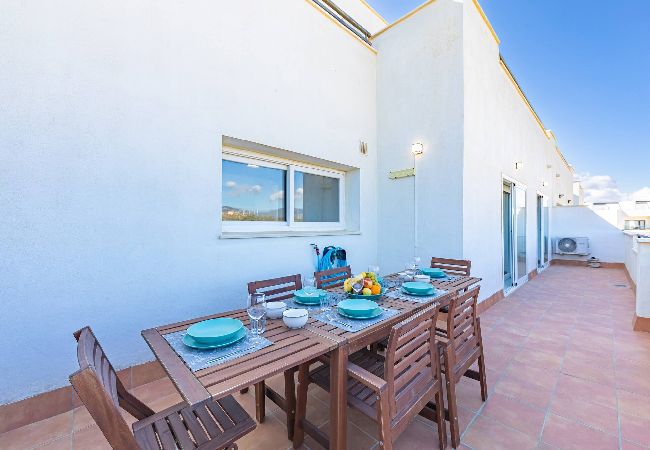 Residencial en Tarifa - Vistas a África, 3 terrazas, WIFI fibra y parking  Residencial en Tarifa - Vistas a África, 3 terrazas, WIFI fibra y parking