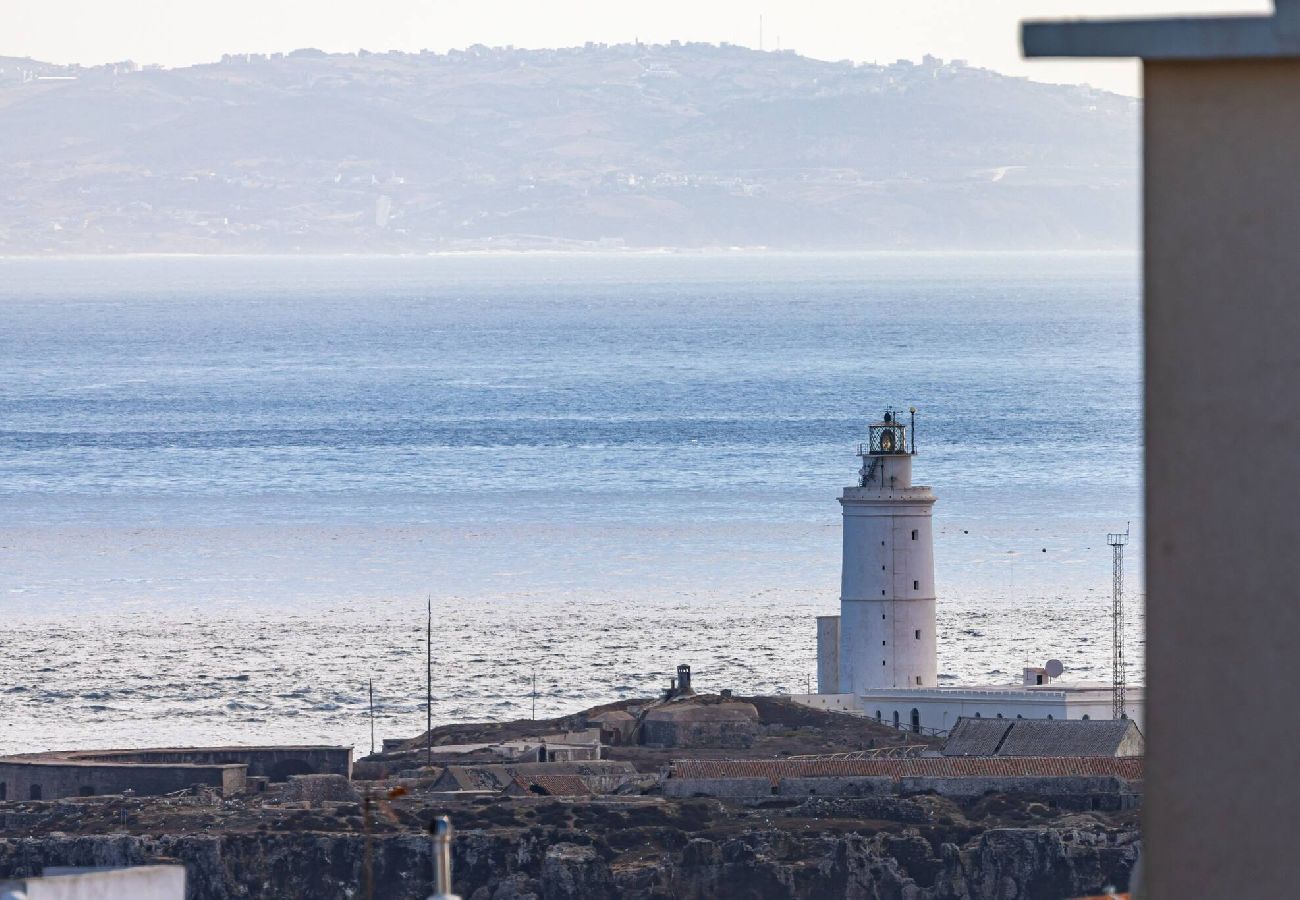 Residencial en Tarifa - Vistas a África, 3 terrazas, WIFI fibra y parking 