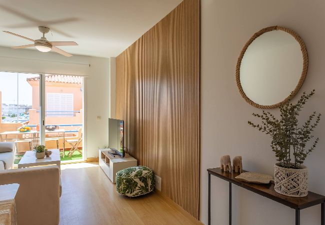 Apartamento en Tarifa - 1a linea playa, piscina, terraza y WIFI fibra  Apartamento en Tarifa - 1a linea playa, piscina, terraza y WIFI fibra