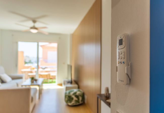 Apartamento en Tarifa - 1a linea playa, piscina, terraza y WIFI fibra  Apartamento en Tarifa - 1a linea playa, piscina, terraza y WIFI fibra