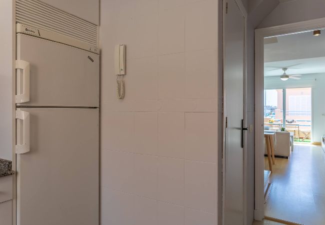 Apartamento en Tarifa - 1a linea playa, piscina, terraza y WIFI fibra  Apartamento en Tarifa - 1a linea playa, piscina, terraza y WIFI fibra