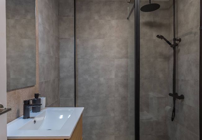 Apartamento en Tarifa - 1a linea playa, piscina, terraza y WIFI fibra  Apartamento en Tarifa - 1a linea playa, piscina, terraza y WIFI fibra