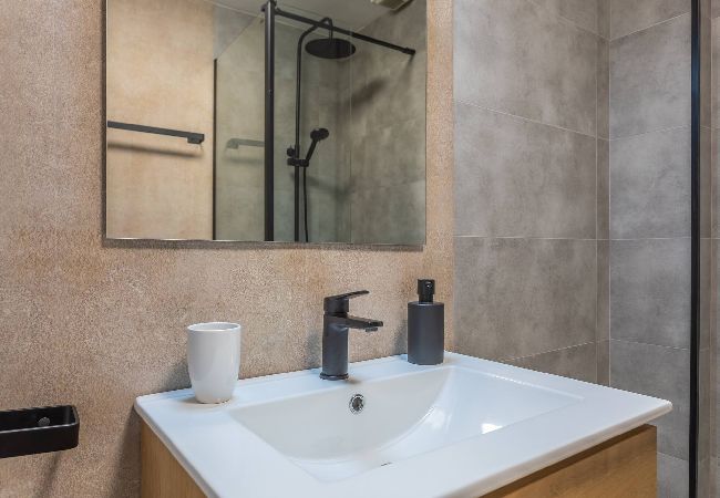 Apartamento en Tarifa - 1a linea playa, piscina, terraza y WIFI fibra  Apartamento en Tarifa - 1a linea playa, piscina, terraza y WIFI fibra