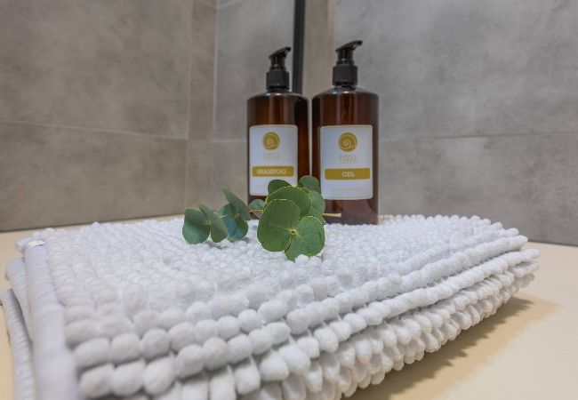 Apartamento en Tarifa - 1a linea playa, piscina, terraza y WIFI fibra  Apartamento en Tarifa - 1a linea playa, piscina, terraza y WIFI fibra