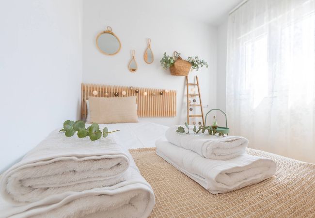 Apartamento en Tarifa - Centrico pero tranquilo, piscina y fibra optica  Apartamento en Tarifa - Centrico pero tranquilo, piscina y fibra optica