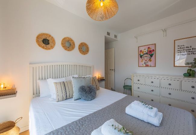 Apartamento en Tarifa - Centrico pero tranquilo, piscina y fibra optica  Apartamento en Tarifa - Centrico pero tranquilo, piscina y fibra optica