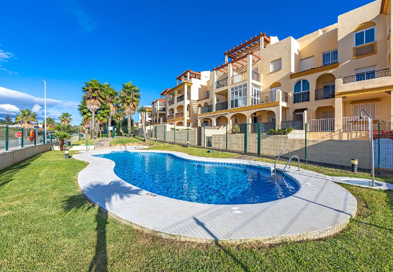 Apartamento en Tarifa - Vistas, piscina & home office - WIFI fibra 