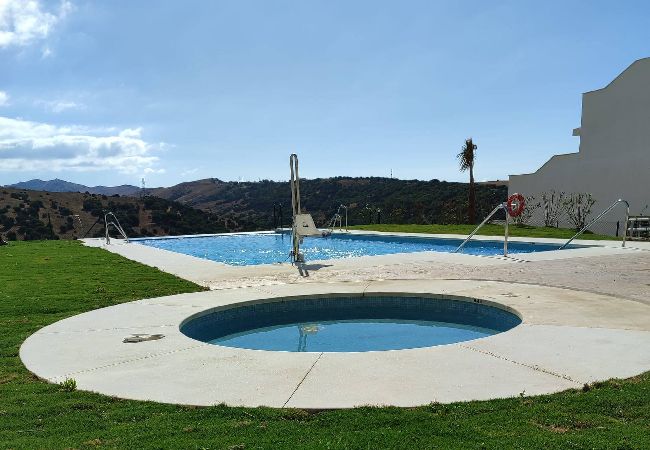 Apartamento en Tarifa - Vistas, terraza, piscina, WIFI y cerca del centro  Apartamento en Tarifa - Vistas, terraza, piscina, WIFI y cerca del centro