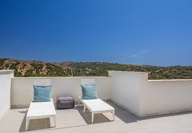 Apartamento en Tarifa - Vistas, terraza, piscina, WIFI y cerca del centro  Apartamento en Tarifa - Vistas, terraza, piscina, WIFI y cerca del centro