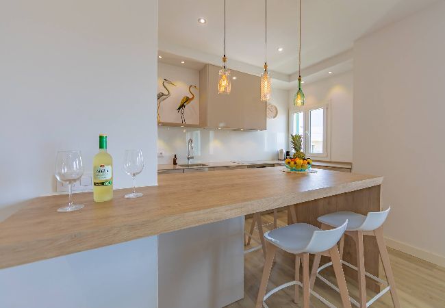 Apartamento en Tarifa - Tranquilo y elegante con terraza, piscina & WIFI  Apartamento en Tarifa - Tranquilo y elegante con terraza, piscina & WIFI