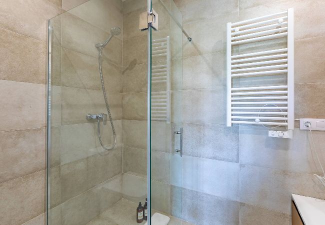 Apartamento en Tarifa - Tranquilo y elegante con terraza, piscina & WIFI  Apartamento en Tarifa - Tranquilo y elegante con terraza, piscina & WIFI