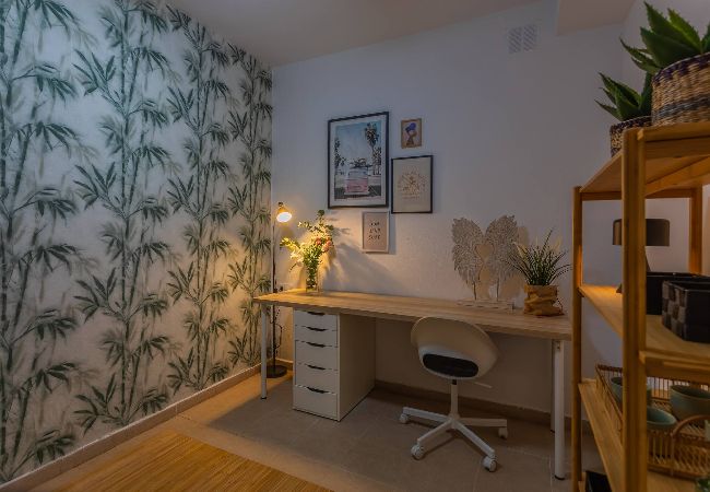 Apartamento en Tarifa - Playa a 30m, terraza, home office & WIFI fibra  Apartamento en Tarifa - Playa a 30m, terraza, home office & WIFI fibra