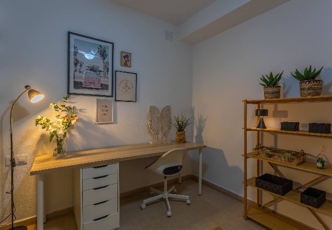 Apartamento en Tarifa - Playa a 30m, terraza, home office & WIFI fibra  Apartamento en Tarifa - Playa a 30m, terraza, home office & WIFI fibra