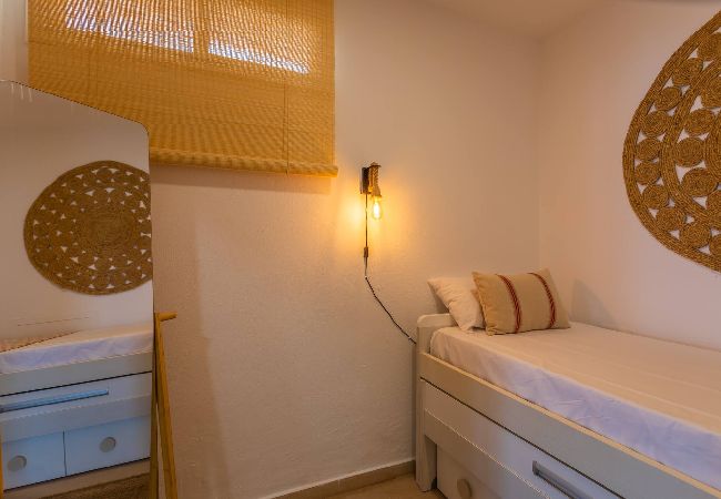 Apartamento en Tarifa - Playa a 30m, terraza, home office & WIFI fibra  Apartamento en Tarifa - Playa a 30m, terraza, home office & WIFI fibra