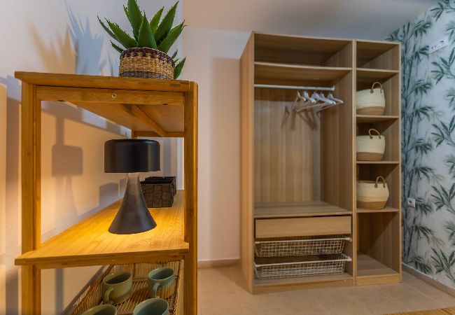 Apartamento en Tarifa - Playa a 30m, terraza, home office & WIFI fibra  Apartamento en Tarifa - Playa a 30m, terraza, home office & WIFI fibra