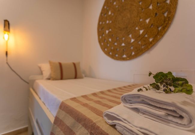 Apartamento en Tarifa - Playa a 30m, terraza, home office & WIFI fibra  Apartamento en Tarifa - Playa a 30m, terraza, home office & WIFI fibra