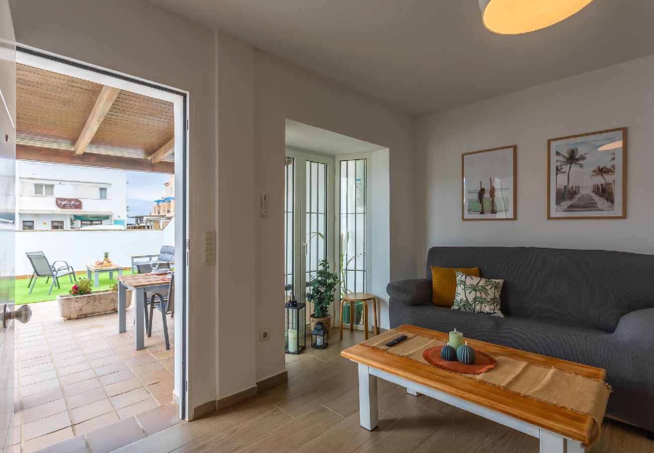 Apartamento en Tarifa - Playa a 30m, terraza, home office & WIFI fibra 