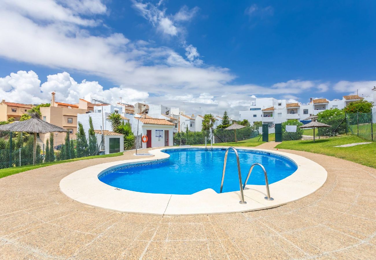 Casa en Tarifa - Espectacular adosado - patio, piscina & office 