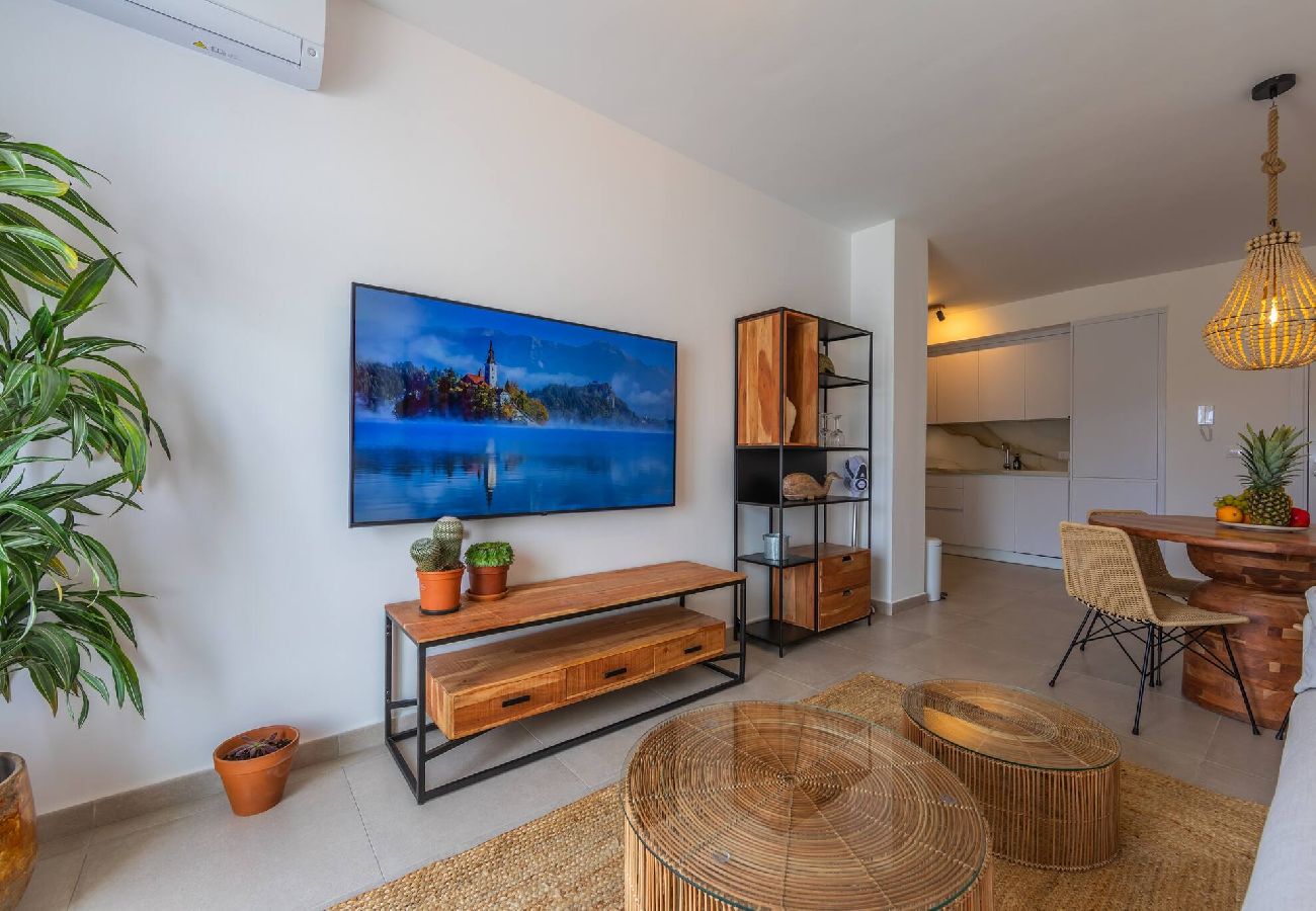 Apartamento en Tarifa - Gran Jardin vistas al campo, Piscina y WIFI rapido 