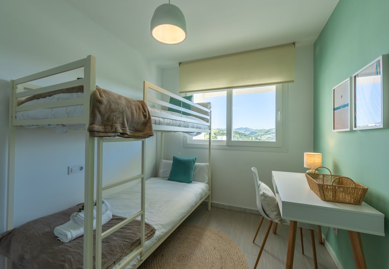 Apartamento en Tarifa - Terraza con vistas al mar y África y piscina