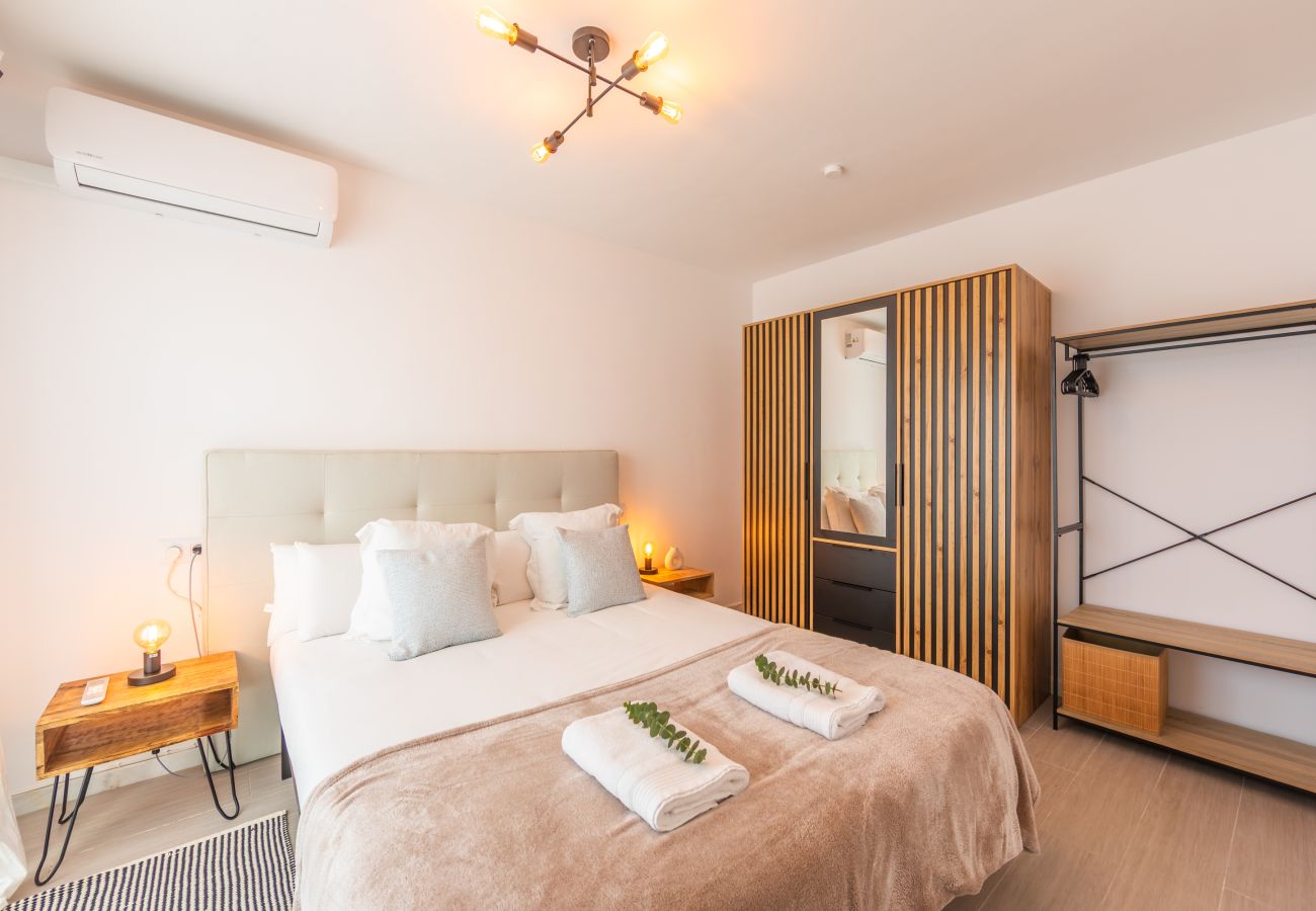 Apartamento en Tarifa - Terraza con vistas al mar y África y piscina