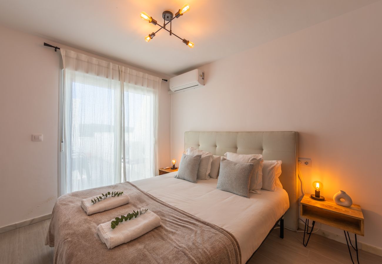 Apartamento en Tarifa - Terraza con vistas al mar y África y piscina