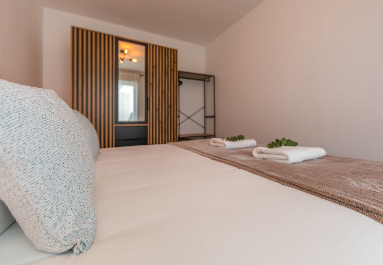 Apartamento en Tarifa - Terraza con vistas al mar y África y piscina