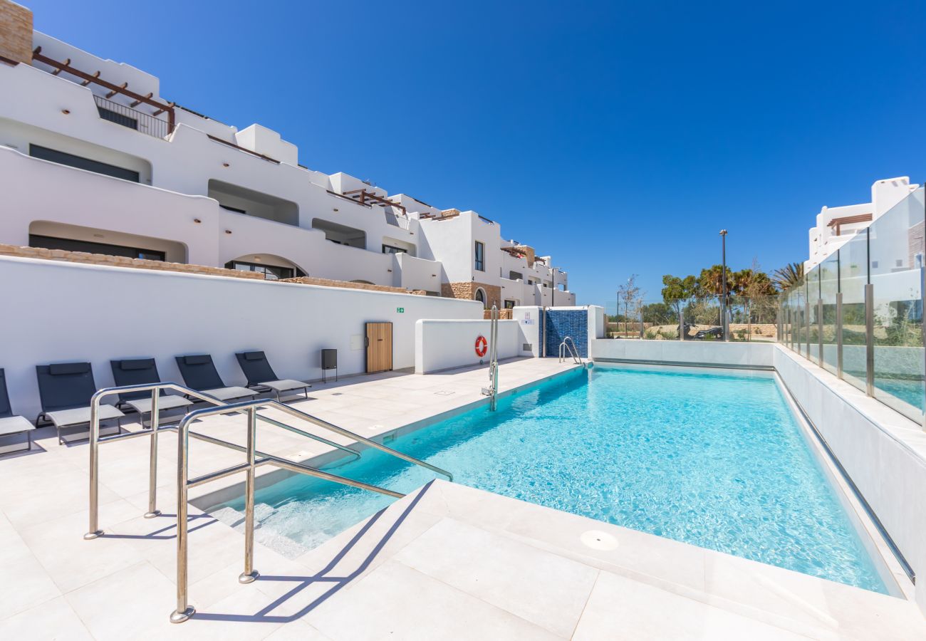 Apartamento en Tarifa - Apto 2 hab. con terraza y parking, cerca de playa y centro
