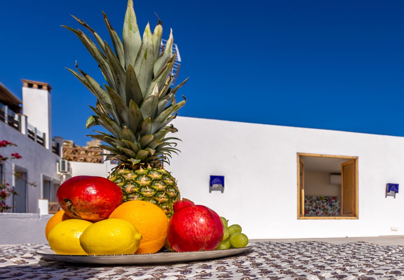 Apartamento en Tarifa - Encanto, casco histórico y peq. piscina privada