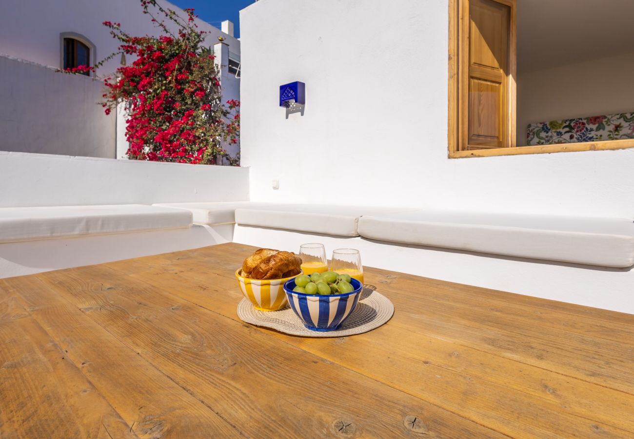 Apartamento en Tarifa - Encanto, casco histórico y peq. piscina privada