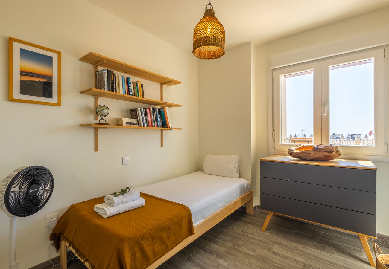 Apartamento en Tarifa - Espacio, terrazas y piscina cerca del centro
