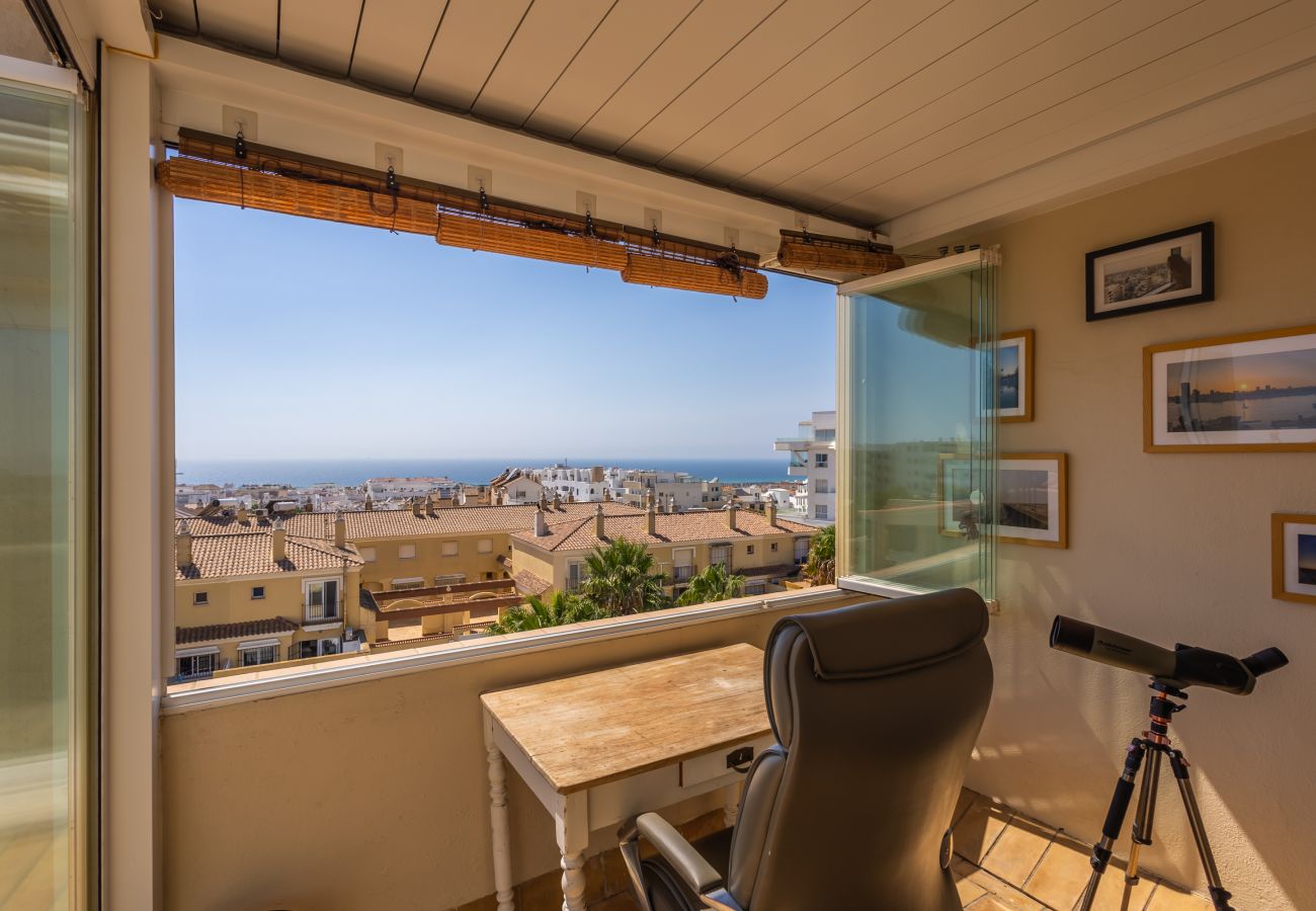 Apartamento en Tarifa - Espacio, terrazas y piscina cerca del centro