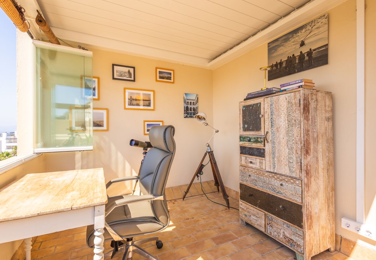 Apartamento en Tarifa - Espacio, terrazas y piscina cerca del centro