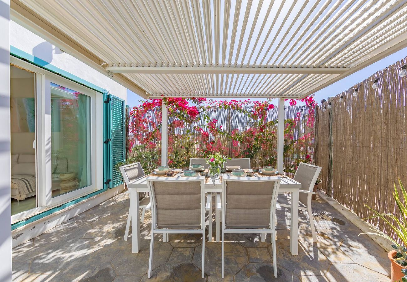 Apartment in Tarifa - Garden sheltered from Levante - WIFI Fibre 