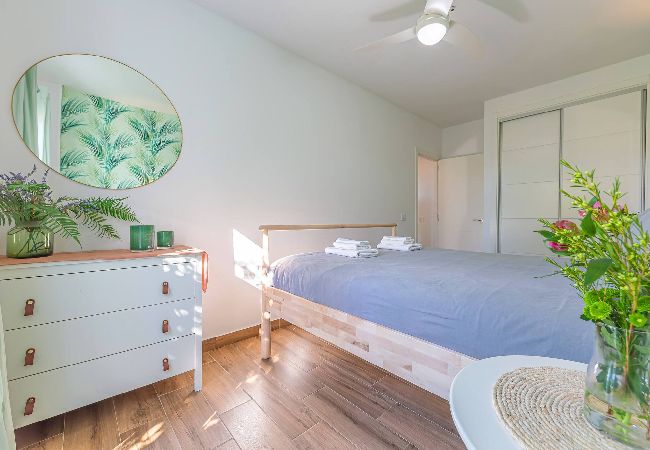 Apartment in Tarifa - Sunny and wind sheltered garden - Fiberglass WIFI  Apartment in Tarifa - Sunny and wind sheltered garden - Fiberglass WIFI