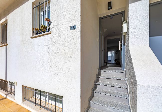 Apartment in Tarifa - Beach at 350m, Pool, Chillout Patio and Fibre WIFI  Apartment in Tarifa - Beach at 350m, Pool, Chillout Patio and Fibre WIFI