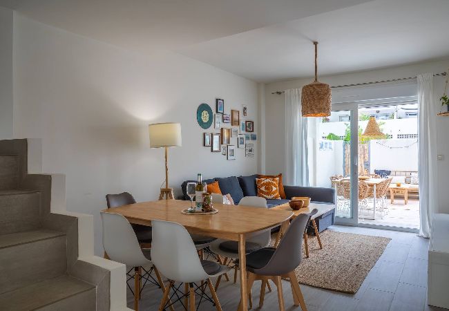 Apartment in Tarifa - Beach at 350m, Pool, Chillout Patio and Fibre WIFI  Apartment in Tarifa - Beach at 350m, Pool, Chillout Patio and Fibre WIFI