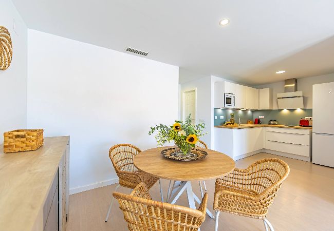 Apartment in Tarifa - Ventura – Central, Pool, Balcony, WiFi and Parking Apartment in Tarifa - Ventura – Central, Pool, Balcony, WiFi and Parking