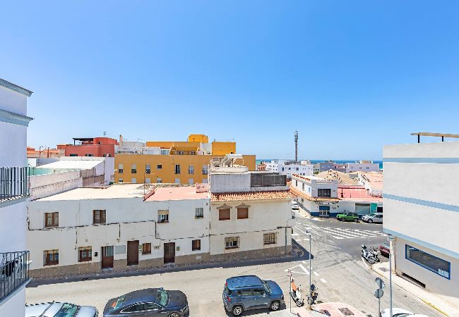 Apartment in Tarifa - Ventura – Central, Pool, Balcony, WiFi and Parking Apartment in Tarifa - Ventura – Central, Pool, Balcony, WiFi and Parking