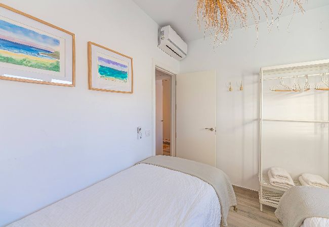 Residence in Tarifa - Spacious Private Garden and pool -  WIFI Fibre  Residence in Tarifa - Spacious Private Garden and pool -  WIFI Fibre