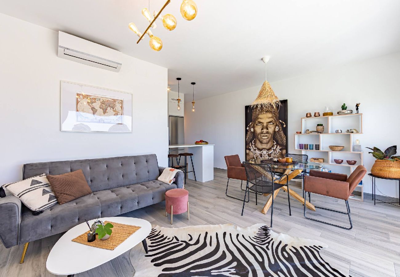 Residence in Tarifa - -