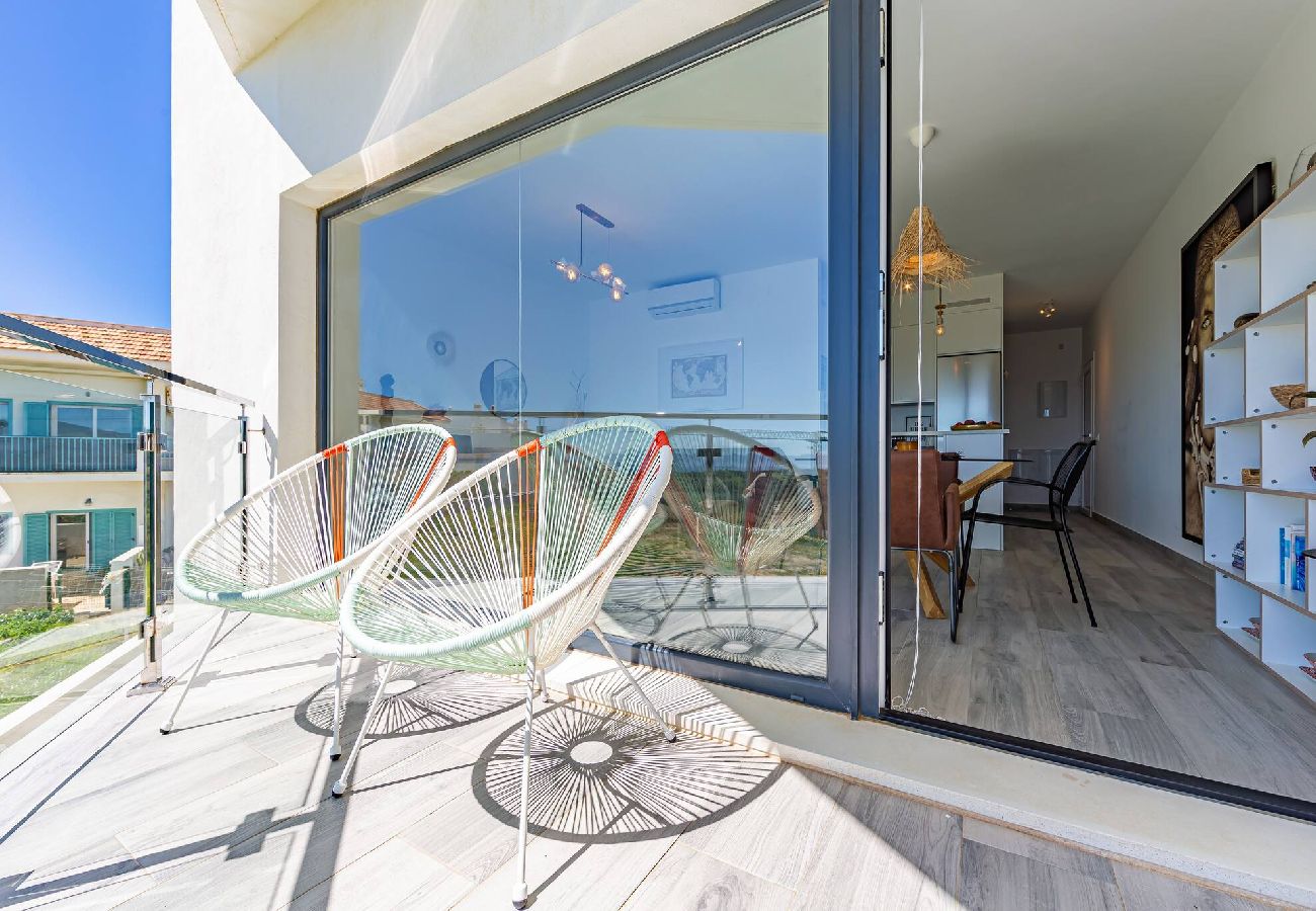 Residence in Tarifa - -
